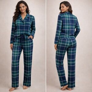 Nautica Plaid Flannel Pajama Set Two Piece Button Top Pants Women’s Size Medium